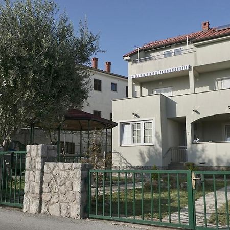 Apartments Bestak Veglia Exterior foto