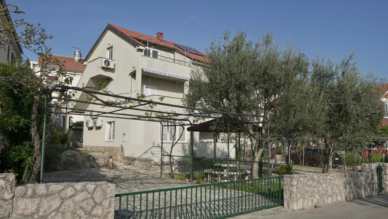 Apartments Bestak Veglia Exterior foto