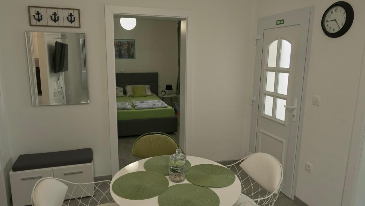 Apartments Bestak Veglia Exterior foto