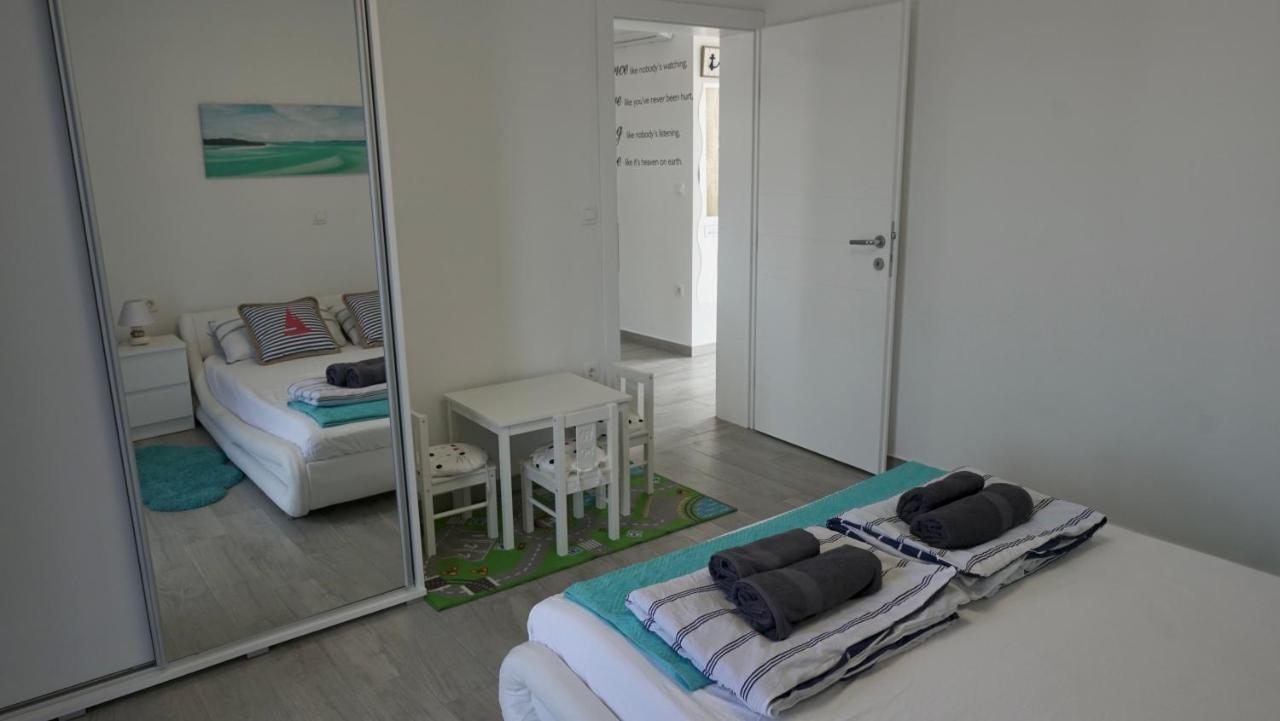 Apartments Bestak Veglia Exterior foto